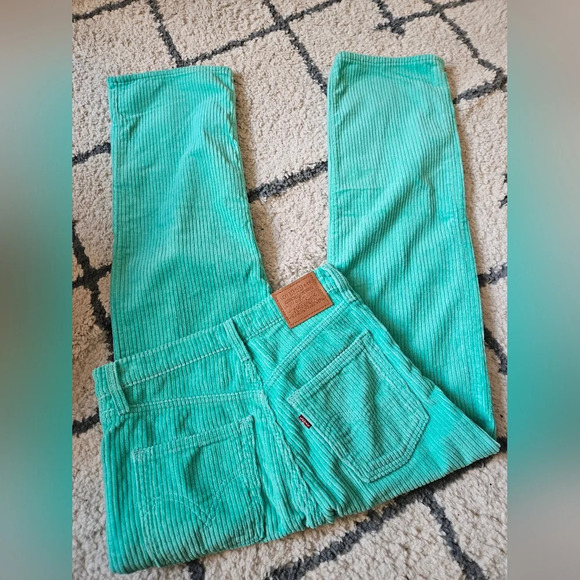Levis premium corduroy ribcage straight ankle size 27 - Picture 3 of 6